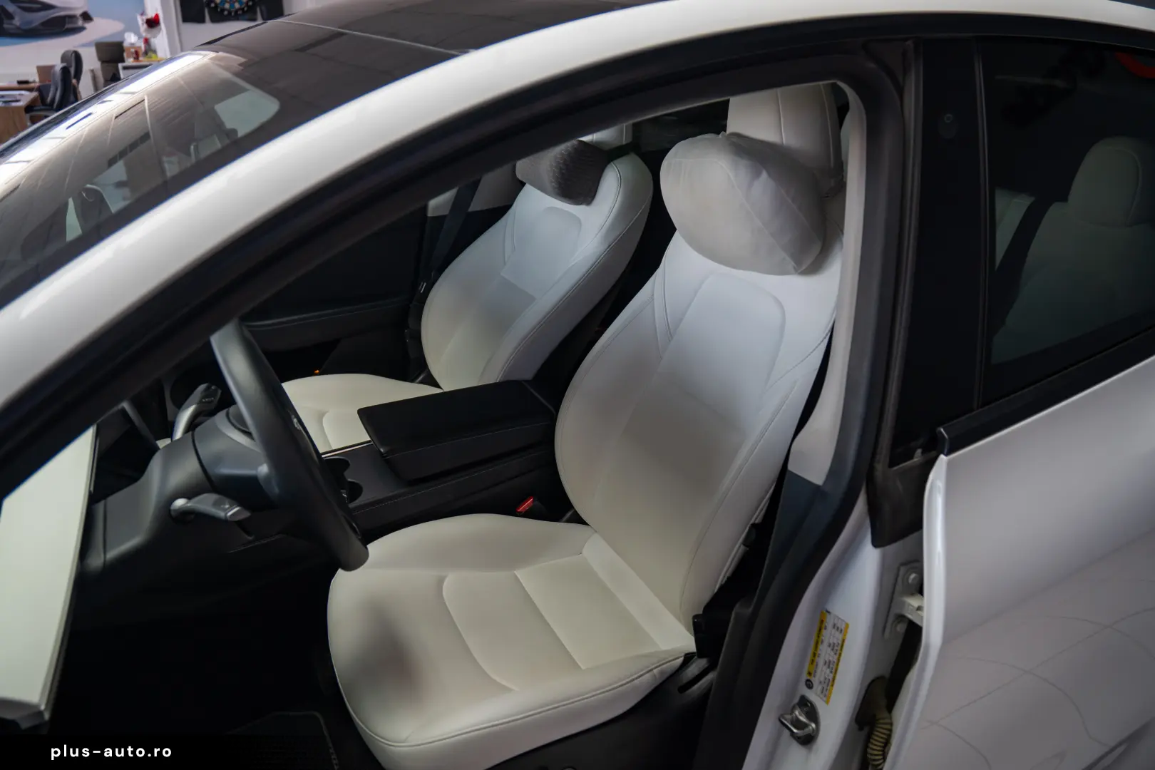 Tesla Model Y  Dual Motor  Long Range