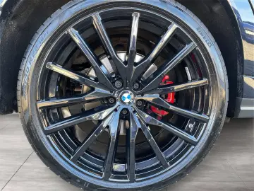 BMW X6 xDrive40d M Sportpaket Pro-Bowers & Wilkins D