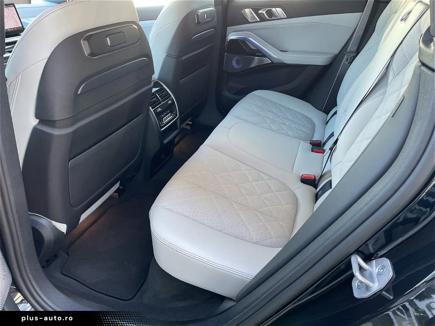 BMW X6 xDrive40d M Sportpaket Pro-Bowers & Wilkins D