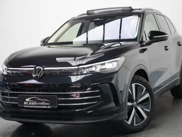 VW Tiguan 2.0TDI Elegance PANO AHK 360 HUD MASSAGE