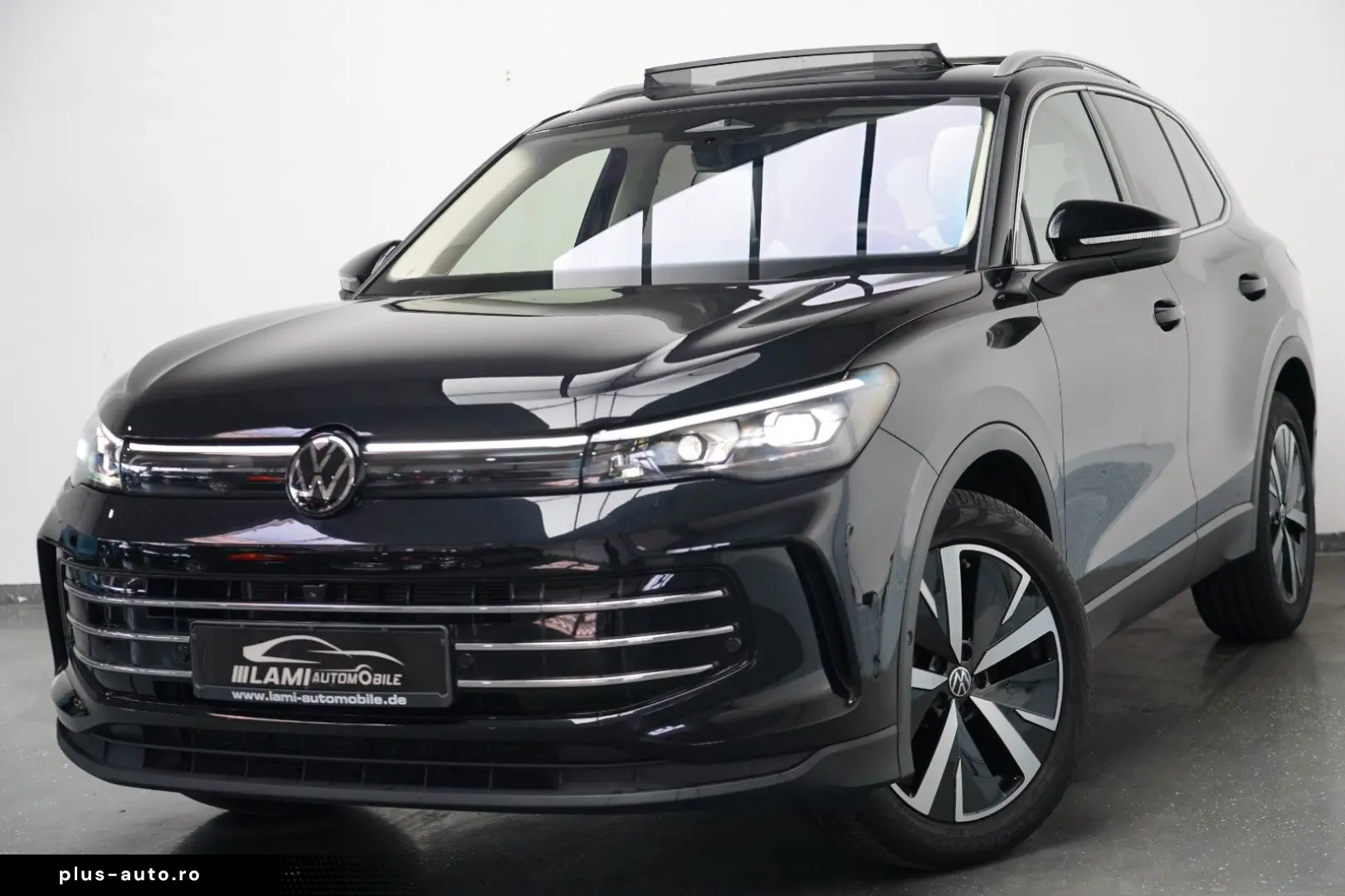 VW Tiguan 2.0TDI Elegance PANO AHK 360 HUD MASSAGE