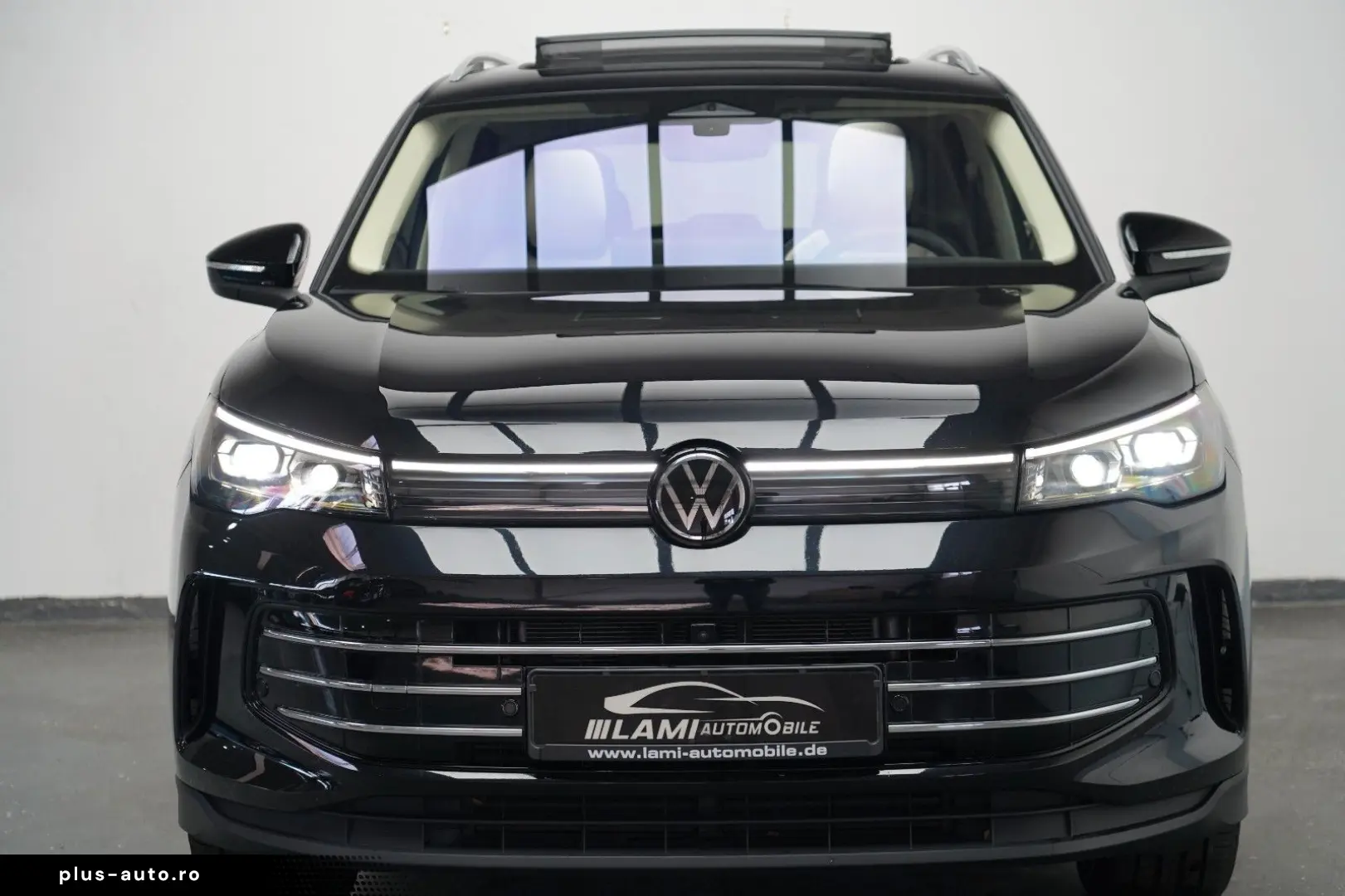 VW Tiguan 2.0TDI Elegance PANO AHK 360 HUD MASSAGE