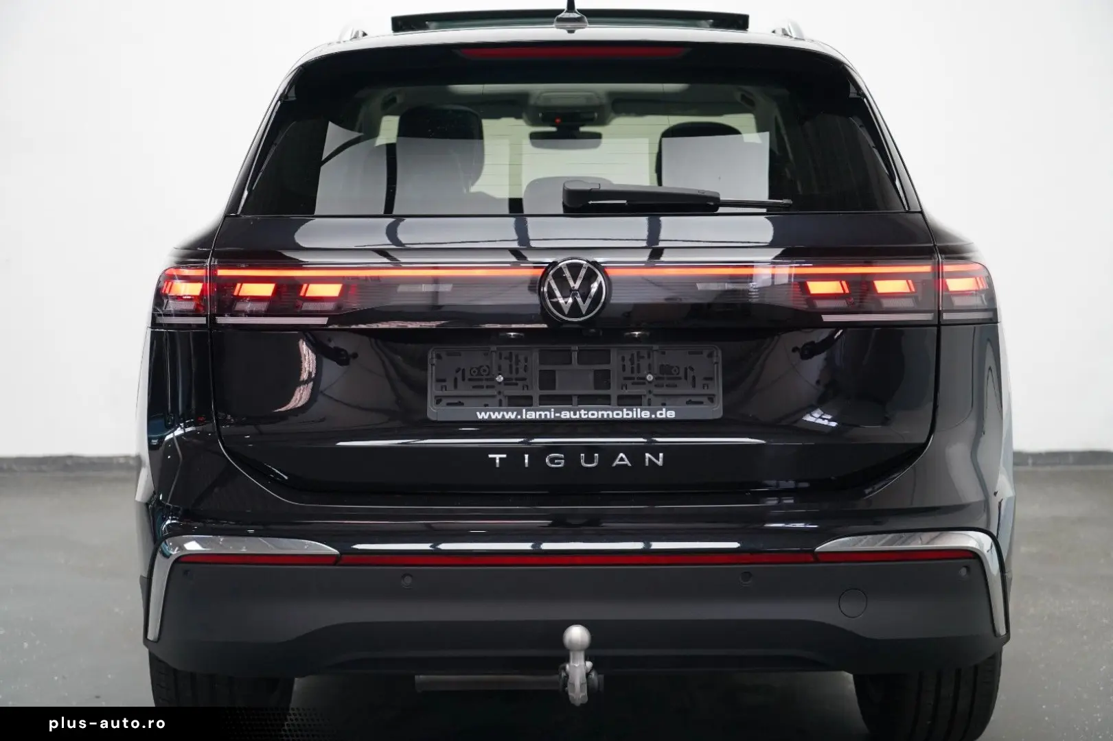 VW Tiguan 2.0TDI Elegance PANO AHK 360 HUD MASSAGE