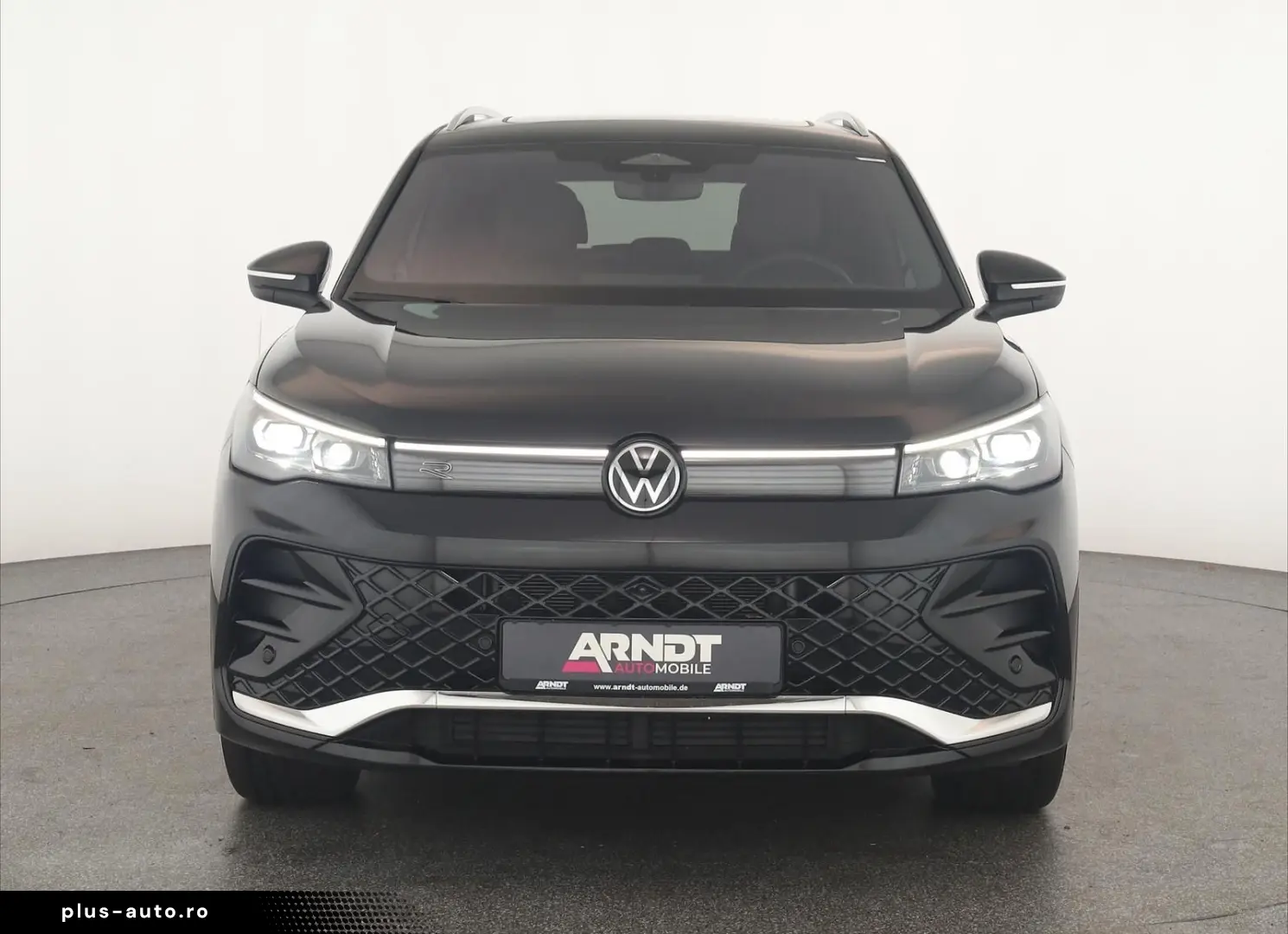 VW Tiguan 2.0 TDI 4M DSG R-Line Pan HUD HK STHZ 360