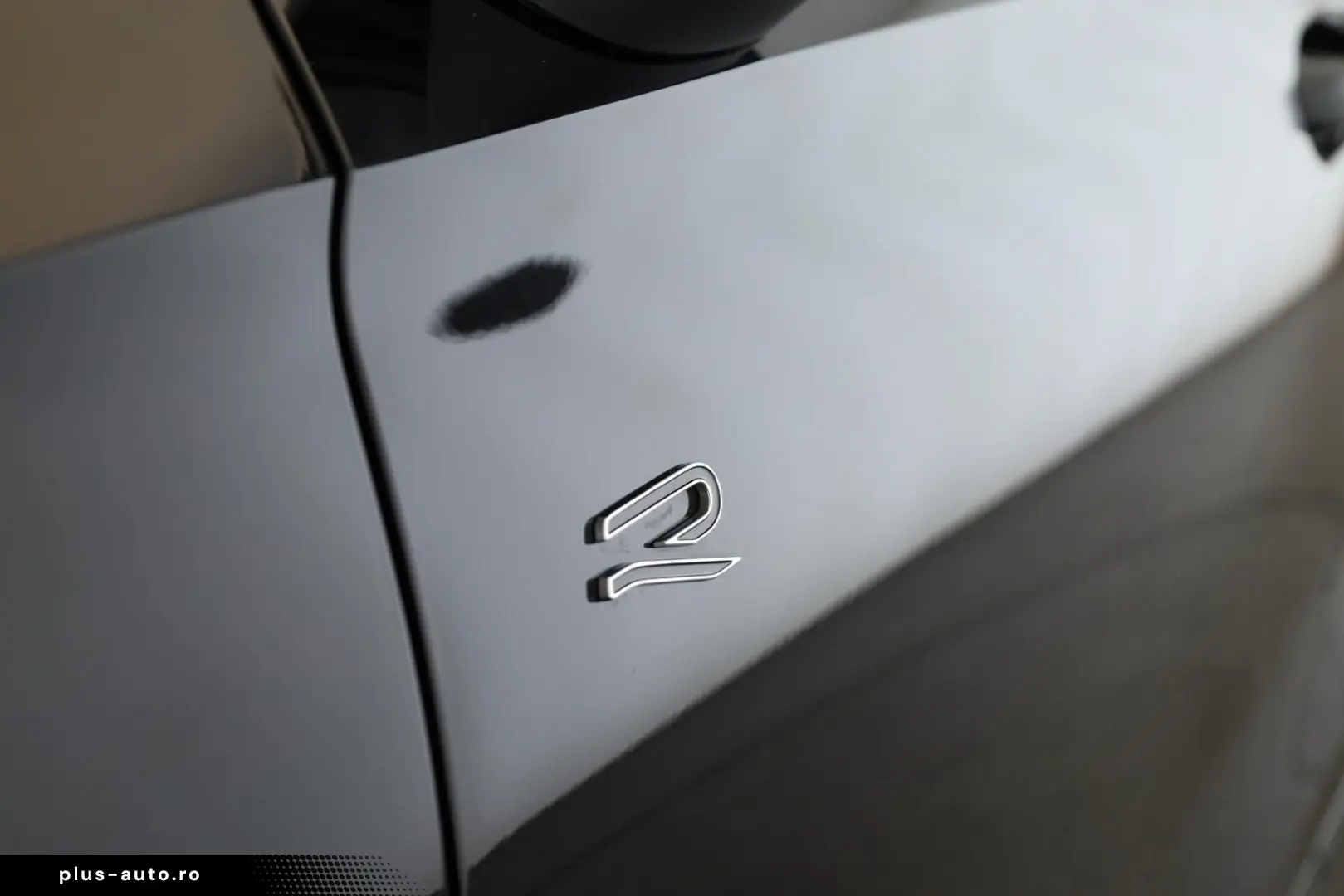 VW Tiguan 2.0 TDI 4M DSG R-Line Pan HUD HK STHZ 360