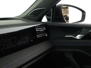 VW Tiguan 2.0 TDI 4M DSG R-Line Pan HUD HK STHZ 360