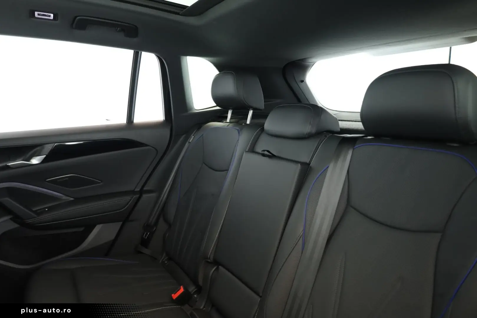 VW Tiguan 2.0 TDI 4M DSG R-Line Pan HUD HK STHZ 360