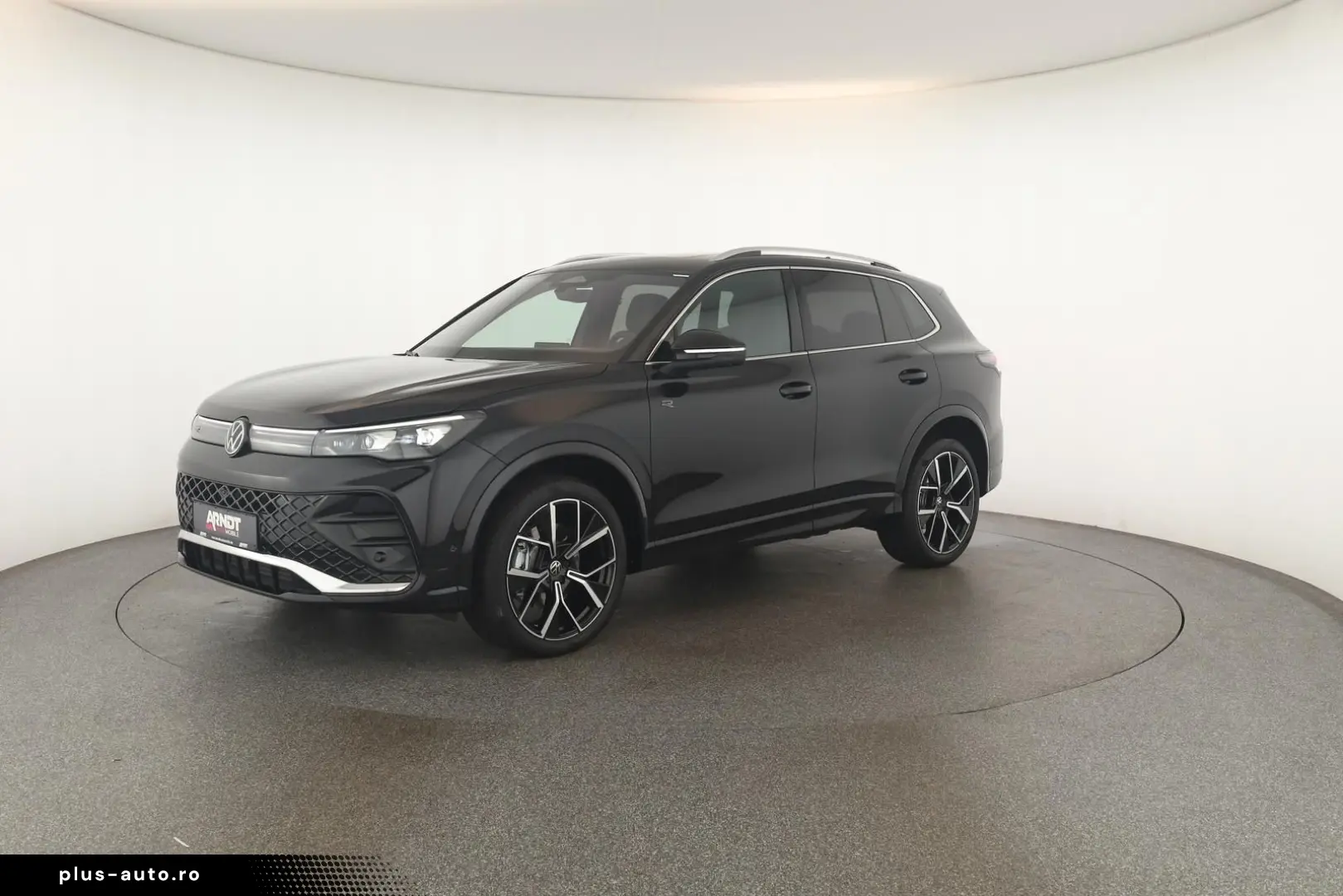 VW Tiguan 2.0 TDI 4M DSG R-Line Pan HUD HK STHZ 360