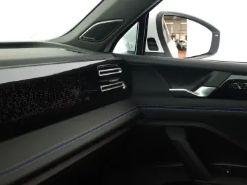 VW Tiguan 2.0 TDI 4M DSG R-Line Pan HUD HK STHZ 360