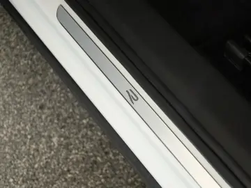 VW Tiguan 2.0 TDI 4M DSG R-Line Pan HUD HK STHZ 360