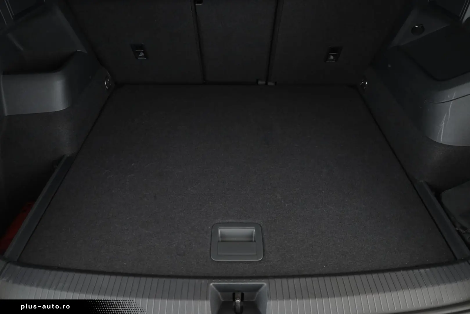 VW Tiguan 2.0 TDI 4M DSG R-Line Pan HUD HK STHZ 360