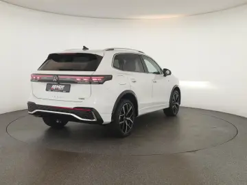 VW Tiguan 2.0 TDI 4M DSG R-Line Pan HUD HK STHZ 360