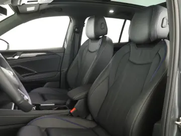 VW Tiguan 2.0 TDI 4M DSG R-Line Pan HUD HK STHZ 360