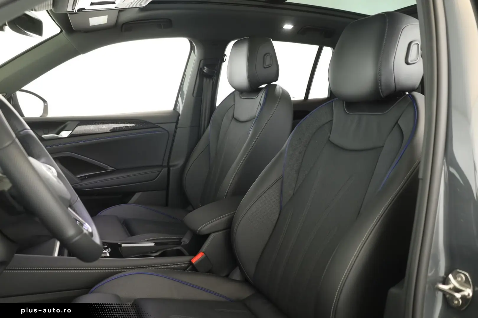 VW Tiguan 2.0 TDI 4M DSG R-Line Pan HUD HK STHZ 360