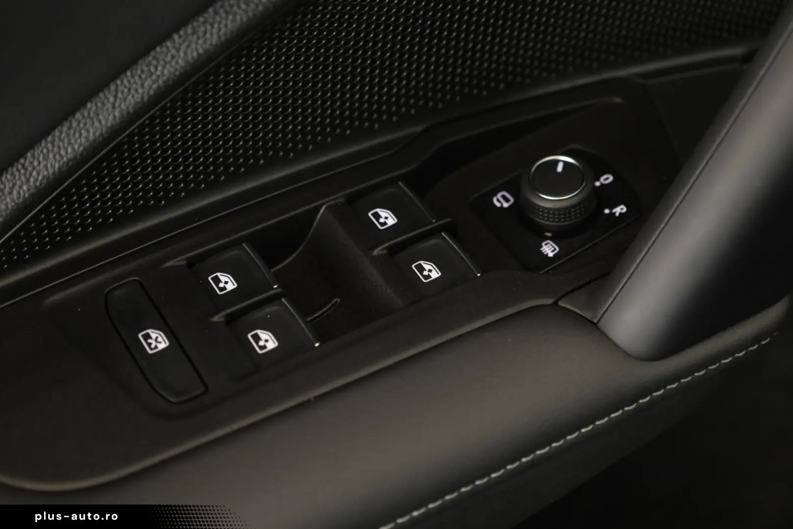 VW Tiguan 2.0 TDI 4M DSG R-Line Pan HUD HK STHZ 360