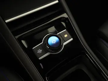 VW Tiguan 2.0 TDI 4M DSG R-Line Pan HUD HK STHZ 360