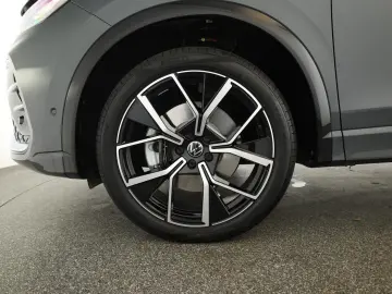 VW Tiguan 2.0 TDI 4M DSG R-Line Pan HUD HK STHZ 360