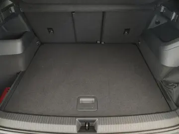 VW Tiguan 2.0 TDI 4M DSG R-Line Pan HUD HK STHZ 360