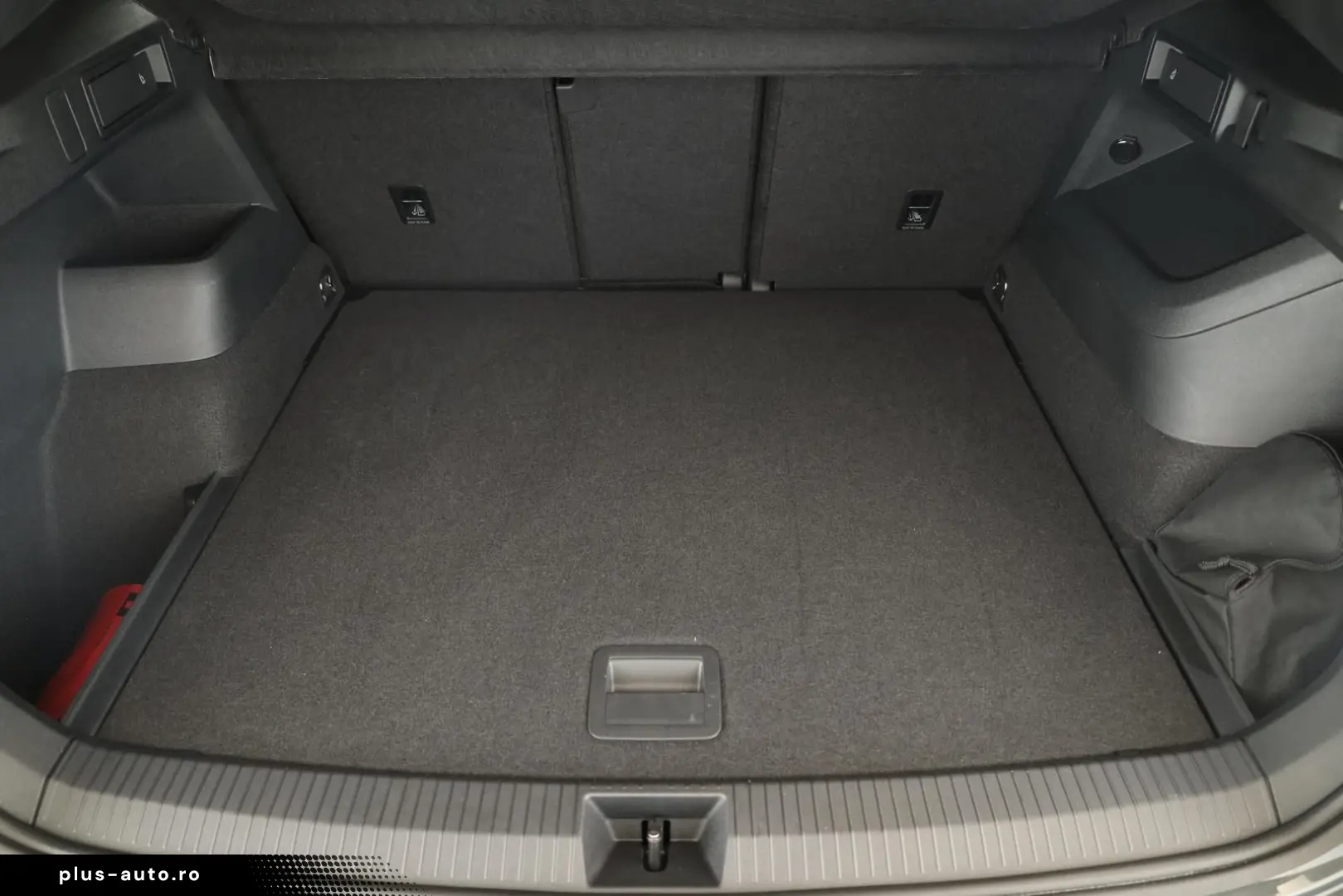 VW Tiguan 2.0 TDI 4M DSG R-Line Pan HUD HK STHZ 360