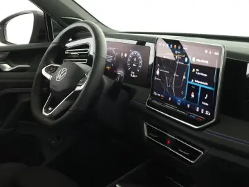 VW Tiguan 2.0 TDI 4M DSG R-Line Pan HUD HK STHZ 360