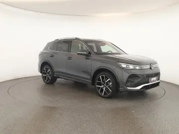 VW Tiguan 2.0 TDI 4M DSG R-Line Pan HUD HK STHZ 360