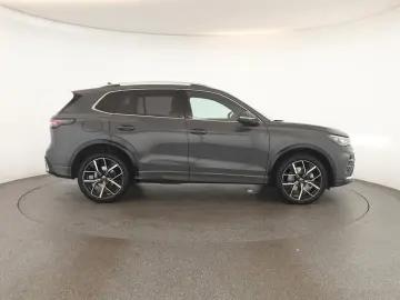 VW Tiguan 2.0 TDI 4M DSG R-Line Pan HUD HK STHZ 360