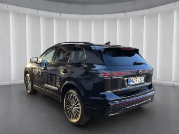 VW Tiguan R-LINE 4Mot StndHzg HD-Matrix PANO 360 Ka