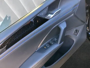 VW Tiguan R-LINE 4Mot StndHzg HD-Matrix PANO 360 Ka