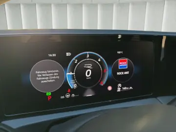 VW Tiguan R-LINE 4Mot StndHzg HD-Matrix PANO 360 Ka