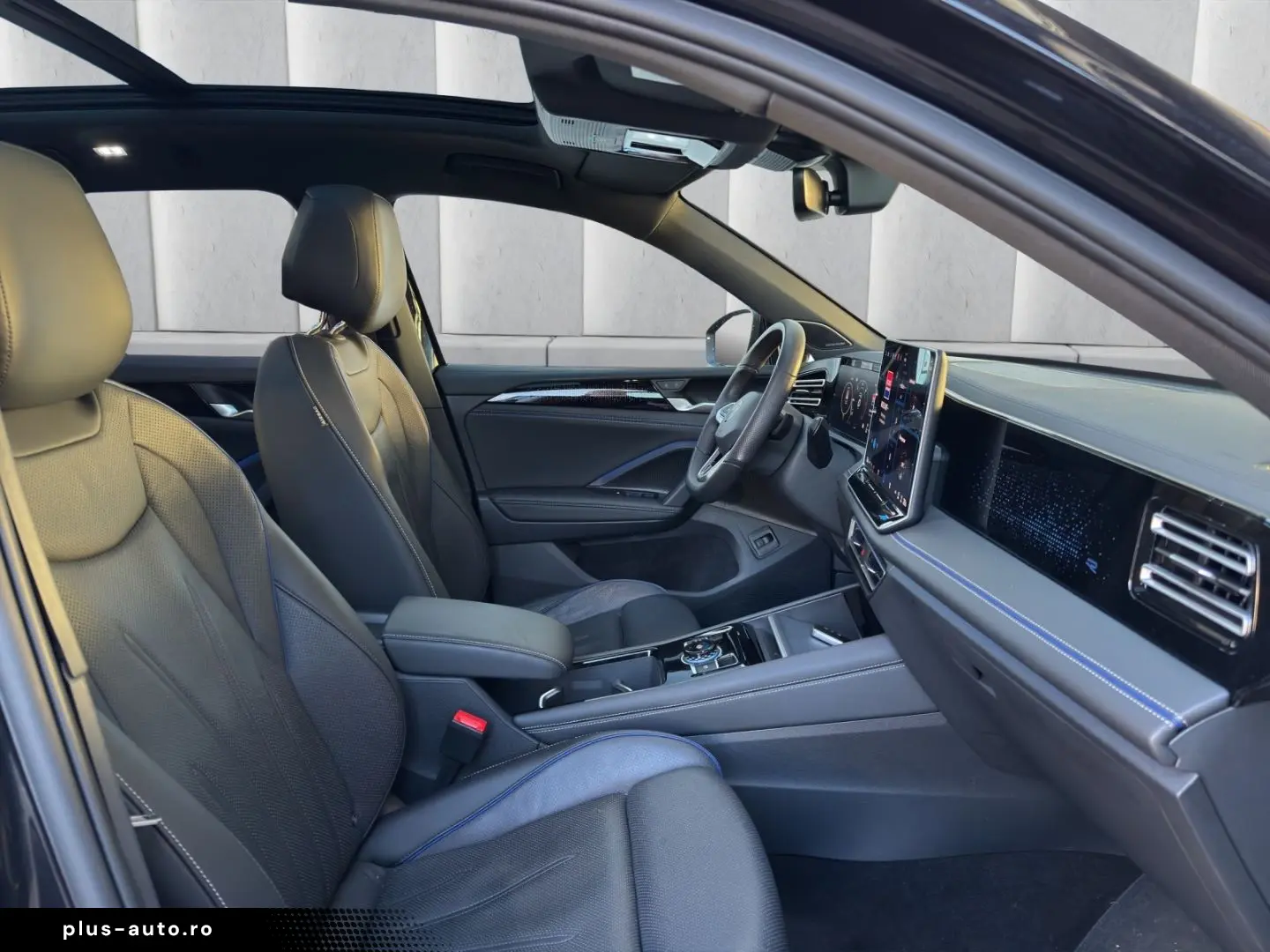 VW Tiguan R-LINE 4Mot StndHzg HD-Matrix PANO 360 Ka