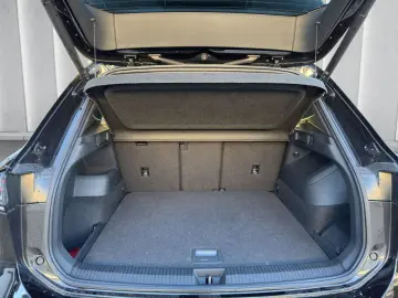 VW Tiguan R-LINE 4Mot StndHzg HD-Matrix PANO 360 Ka