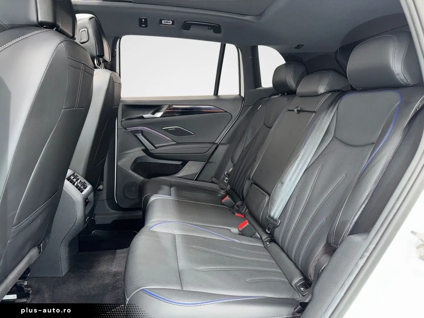 VW Tiguan 2.0 TDI 4M DSG R LINE BLACK PANO AHK MATR