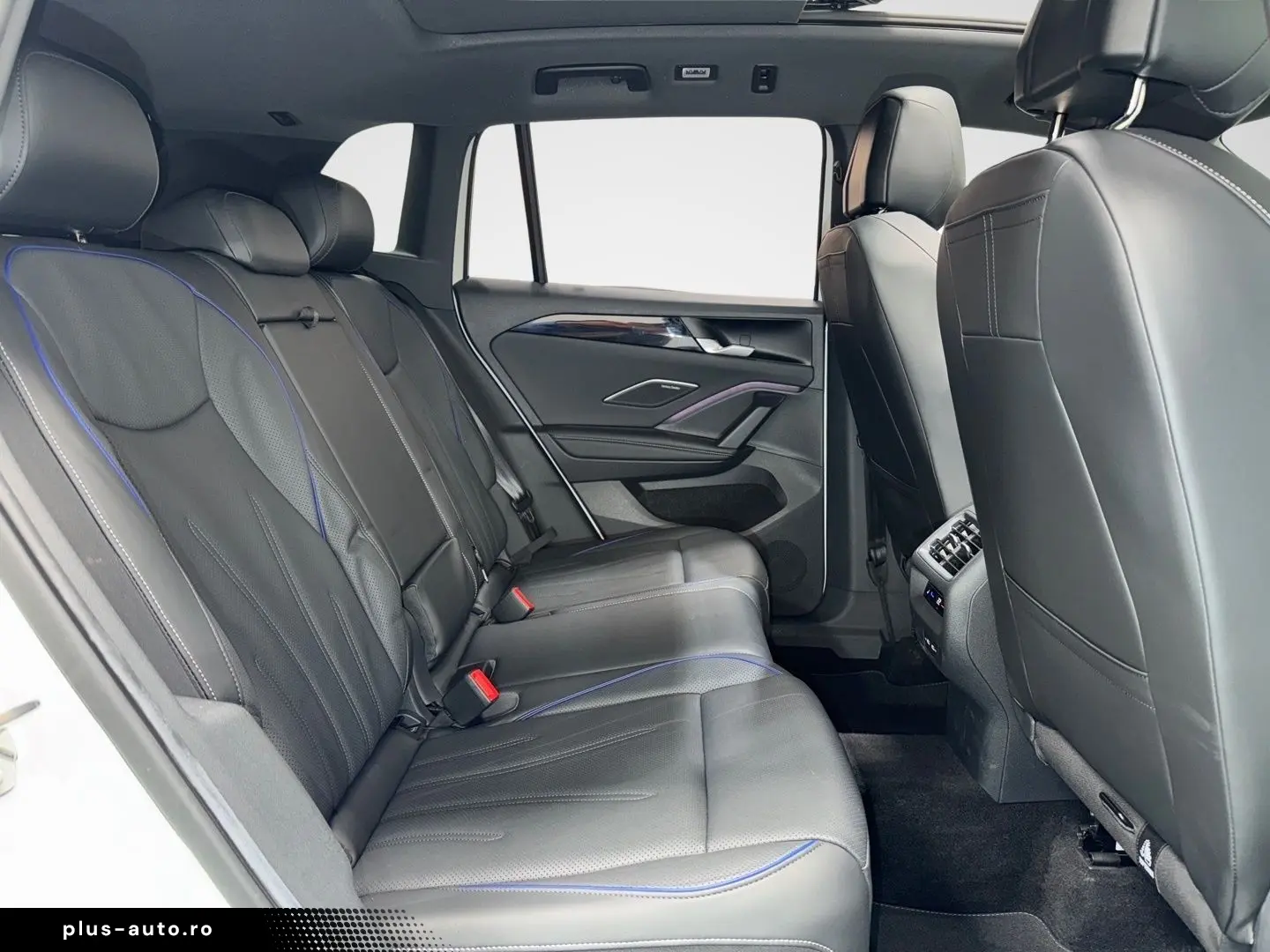 VW Tiguan 2.0 TDI 4M DSG R LINE BLACK PANO AHK MATR