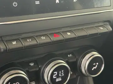 RENAULT CAPTUR 1.6 E-Tech 145 techno