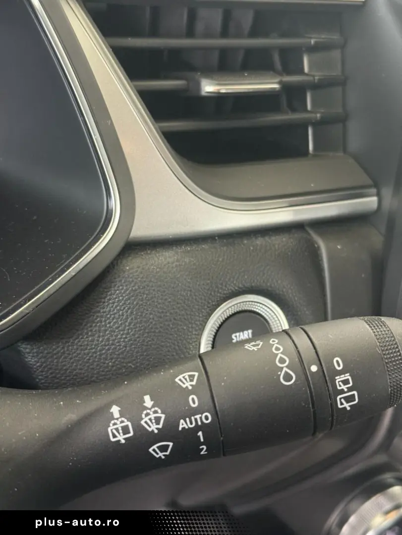 RENAULT CAPTUR 1.6 E-Tech 145 techno