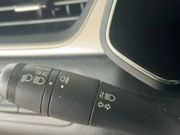 RENAULT CAPTUR 1.6 E-Tech 145 techno