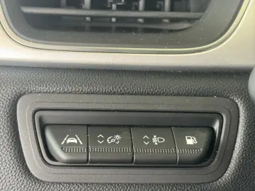 RENAULT CAPTUR 1.6 E-Tech 145 techno