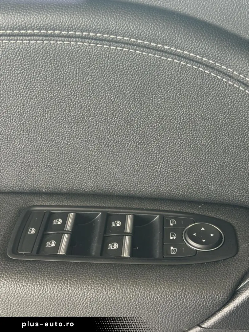 RENAULT CAPTUR 1.6 E-Tech 145 techno