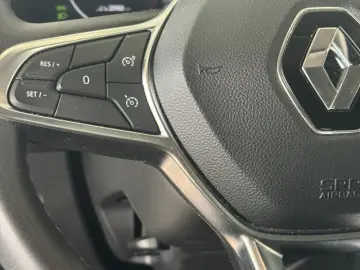 RENAULT CAPTUR 1.6 E-Tech 145 techno