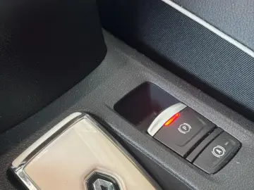 RENAULT CAPTUR 1.6 E-Tech 145 techno