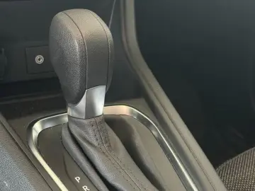 RENAULT CAPTUR 1.6 E-Tech 145 techno