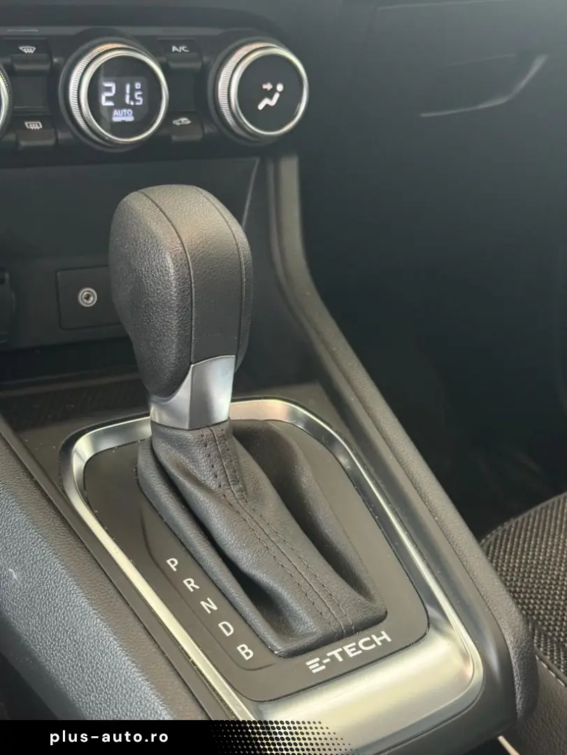 RENAULT CAPTUR 1.6 E-Tech 145 techno