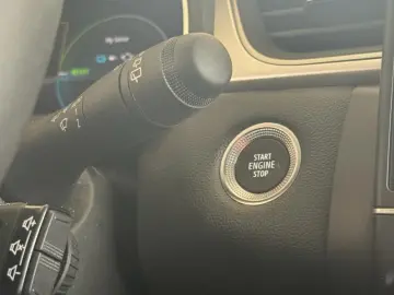 RENAULT CAPTUR 1.6 E-Tech 145 techno