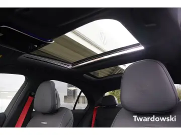 MERCEDES-BENZ C 43 AMG High-End Pano Memory HUD