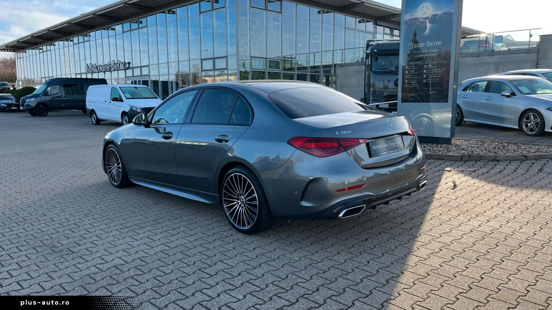 MERCEDES-BENZ C 180 AMG Night Pano Distronic CarPlay&hellip;