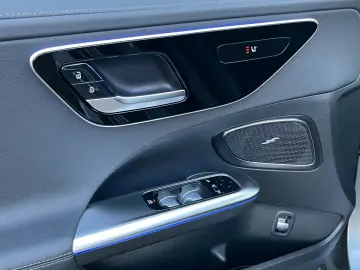 MERCEDES-BENZ C 180 AMG Night Pano Distronic CarPlay&hellip;