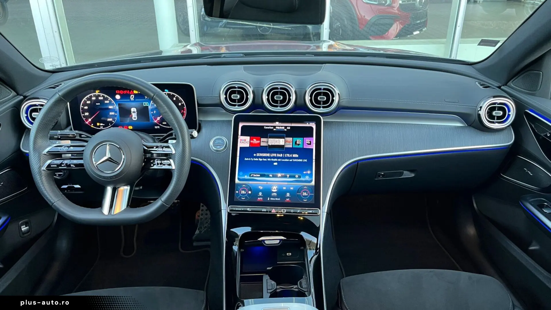 MERCEDES-BENZ C 180 AMG Night Pano Distronic CarPlay&hellip;