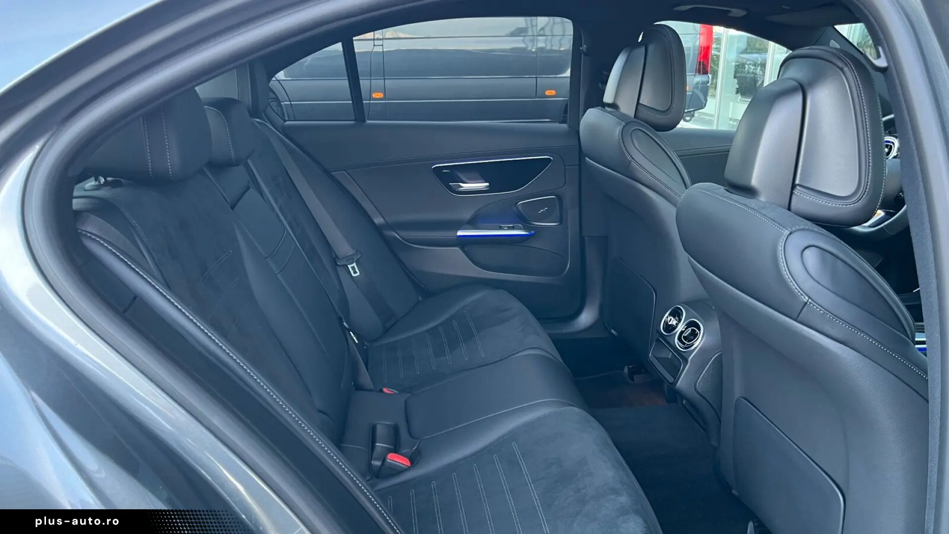 MERCEDES-BENZ C 180 AMG Night Pano Distronic CarPlay&hellip;