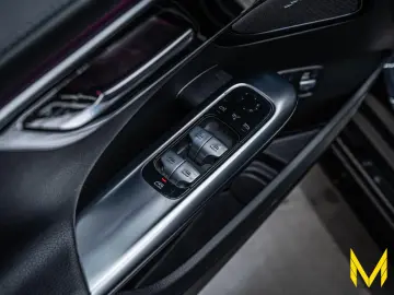 MERCEDES-BENZ C 300 e AMG NIGHT DiLi 360  PANO AHK N&hellip;