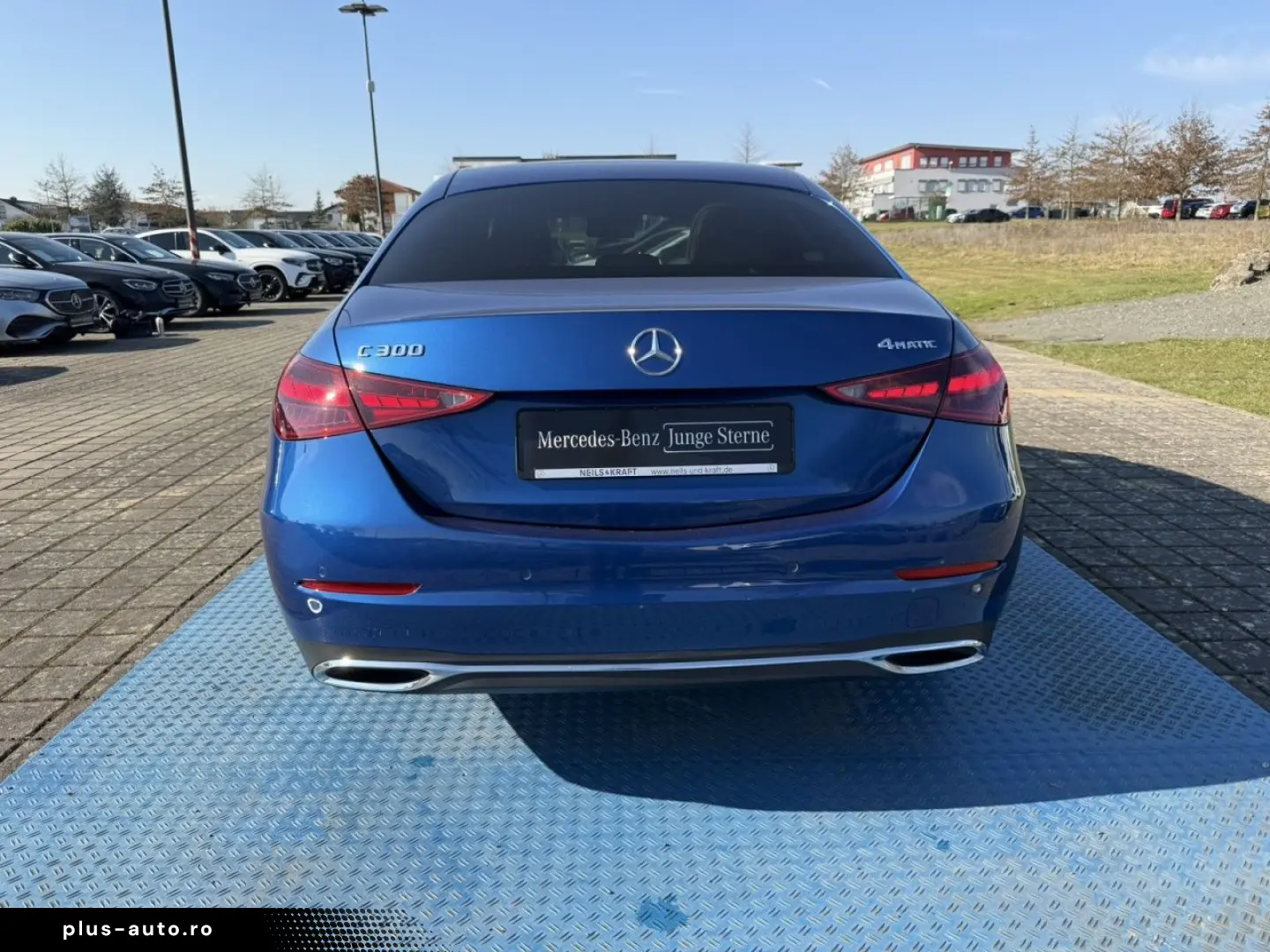 MERCEDES-BENZ C 300 4M AVANTGARDE BURM DIGI LIGHT FAHRASSIST